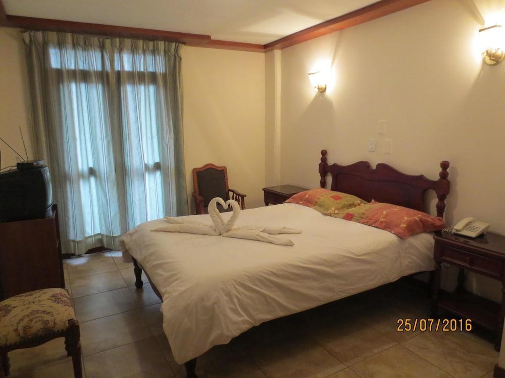 Hotel Cumanda Alfaro 외부 사진
