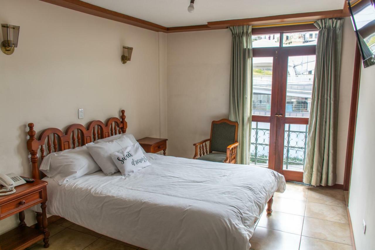 Hotel Cumanda Alfaro 외부 사진