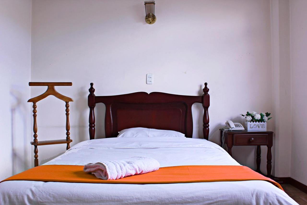 Hotel Cumanda Alfaro 외부 사진