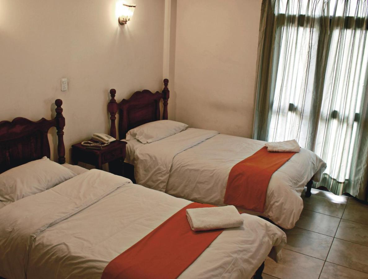 Hotel Cumanda Alfaro 외부 사진