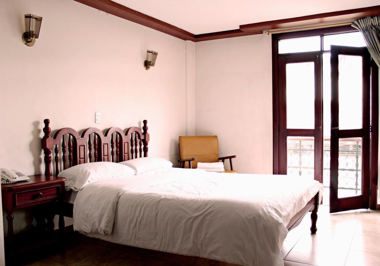 Hotel Cumanda Alfaro 외부 사진
